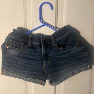 American eagle, US 2 , gently used, NO stains, dark wash
